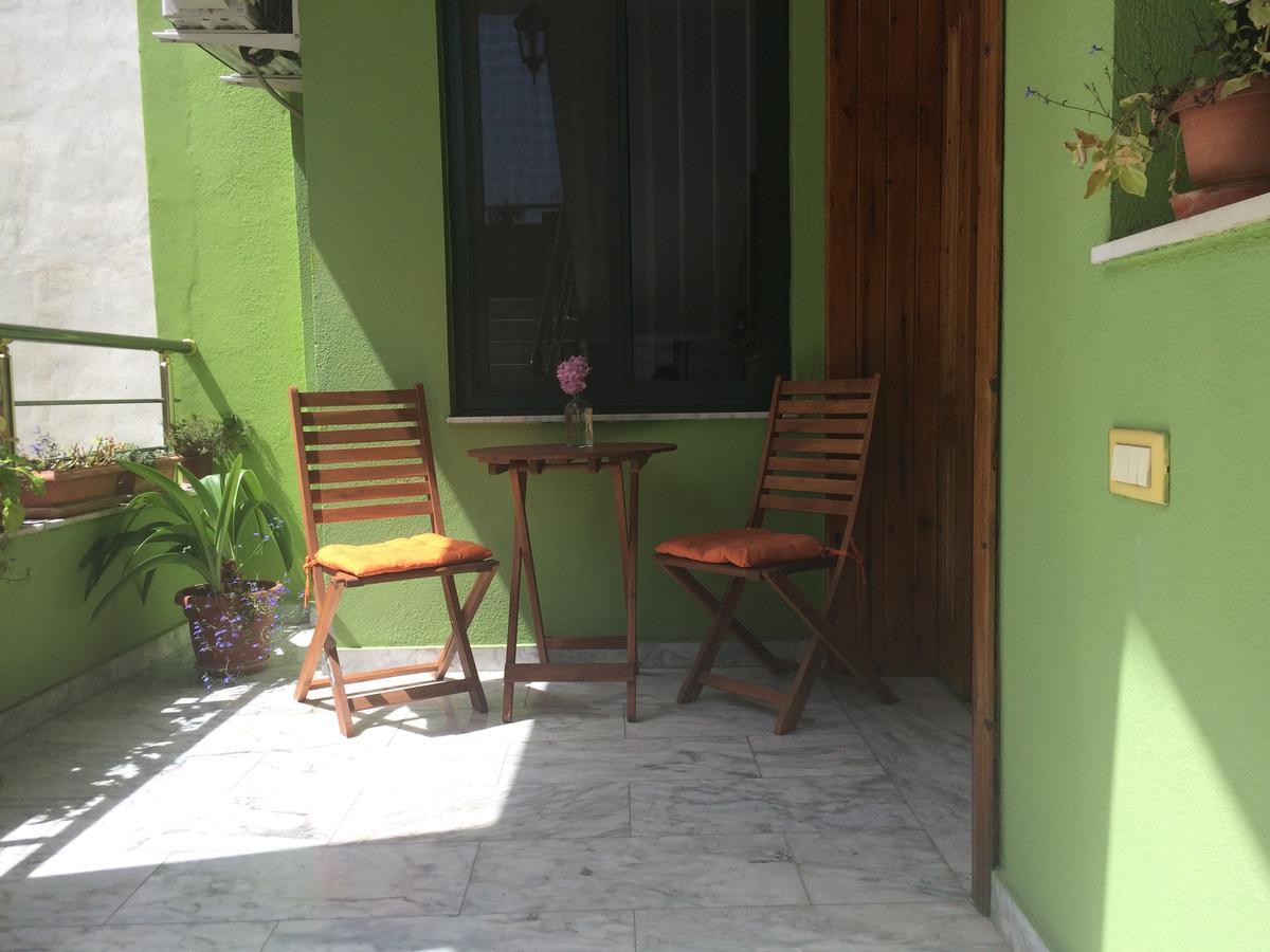 Bed and Breakfast Friends House Тирана Екстер'єр фото